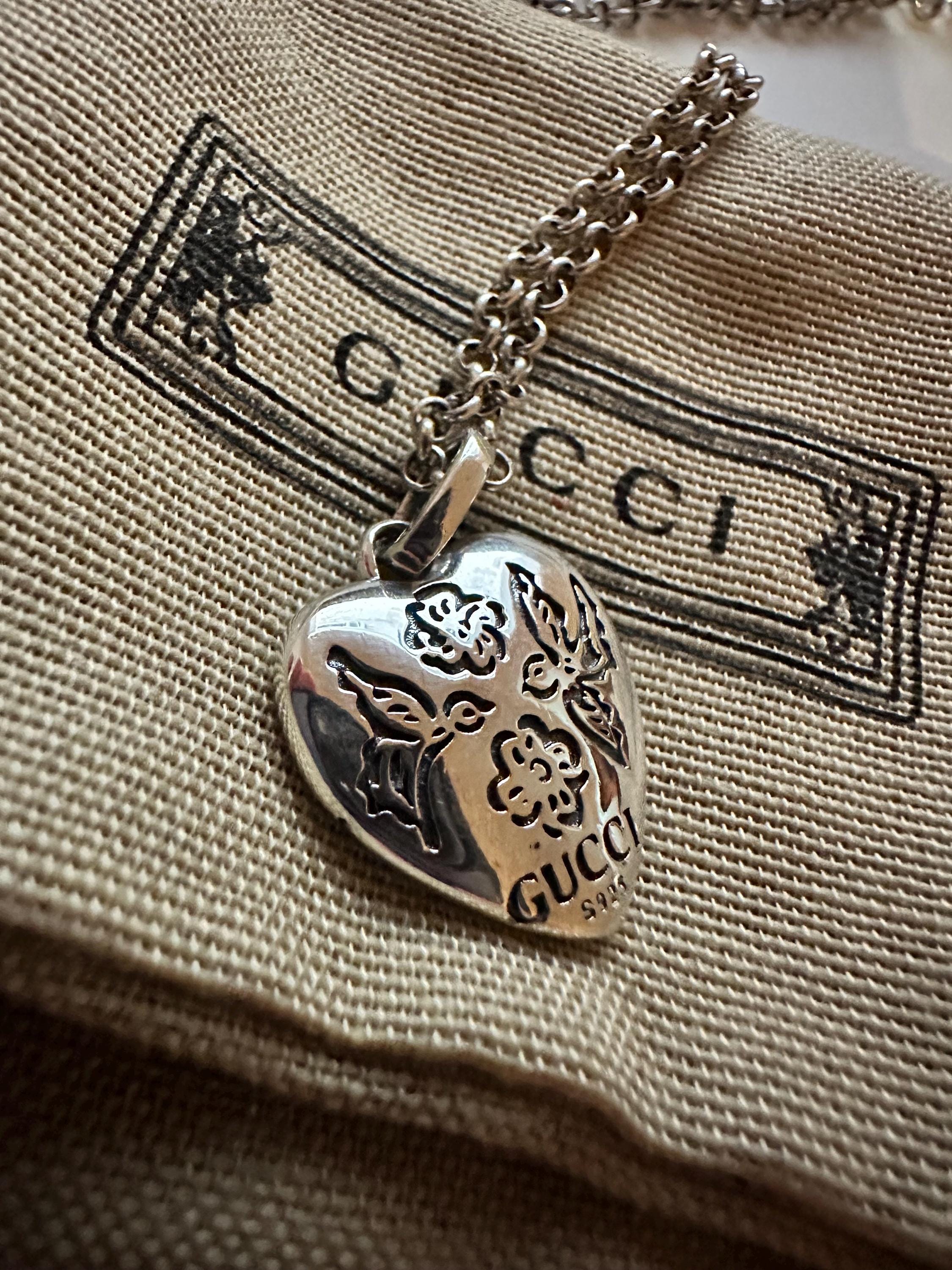 Gucci Vintage 925 Sterling Silver Blind for Love Pendant