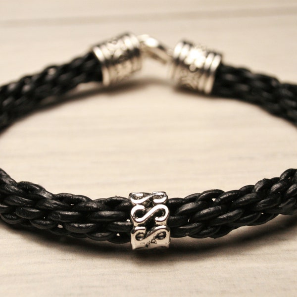 Black kumihimo bracelet homme cuir, Leather mens mala bracelet cuir homme,  Cute anxiety bracelet viking