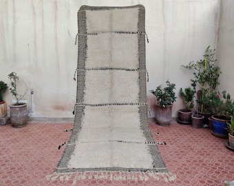 Handmade White Wool Berber Runner Rug – Moroccan Zanafi Style