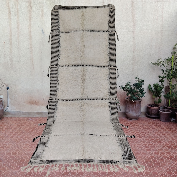 Handgewebter Berber Teppich Läufer im marokkanischen Zanafi Stil