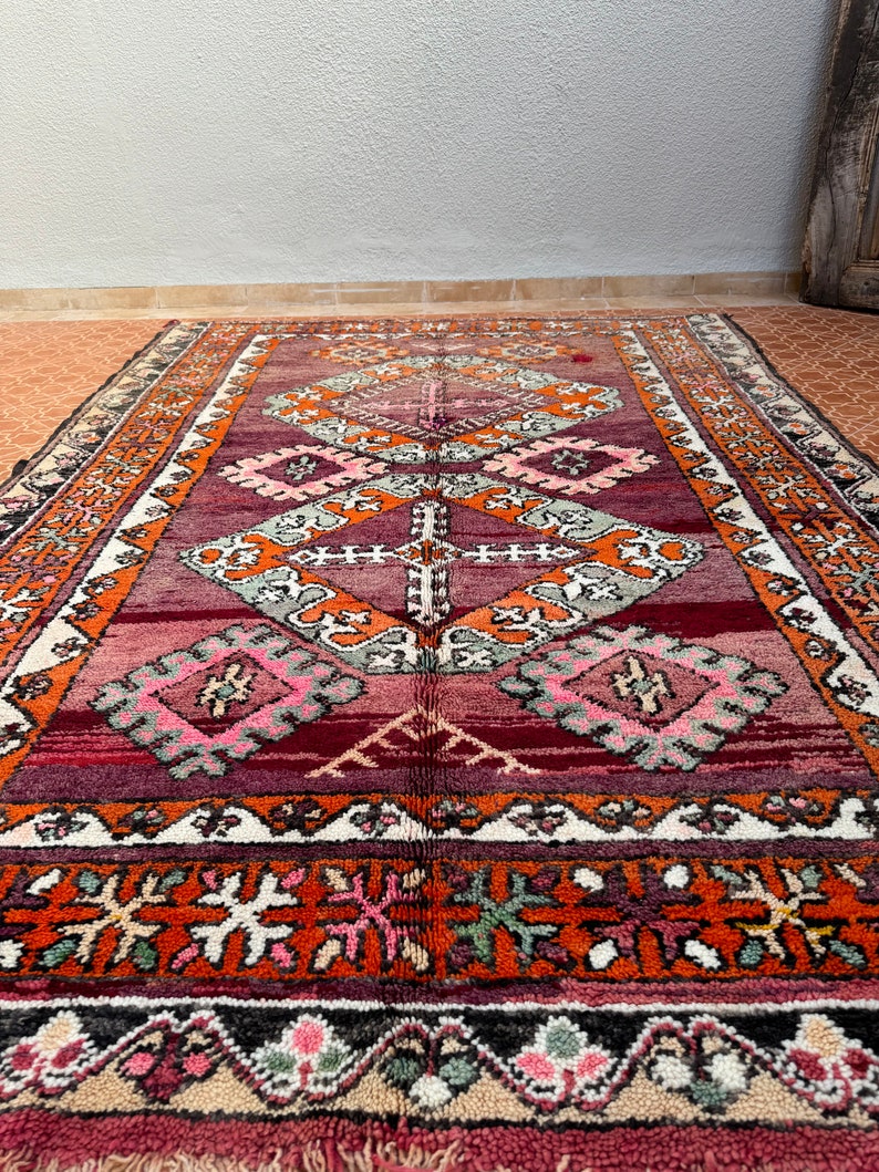 Handmade Berber rug 5.10 x 8.9 feet rug Bordered rug Moroccan Berber rug Vintage Berber rug Boujaad rug Large area rug Boho rug image 3