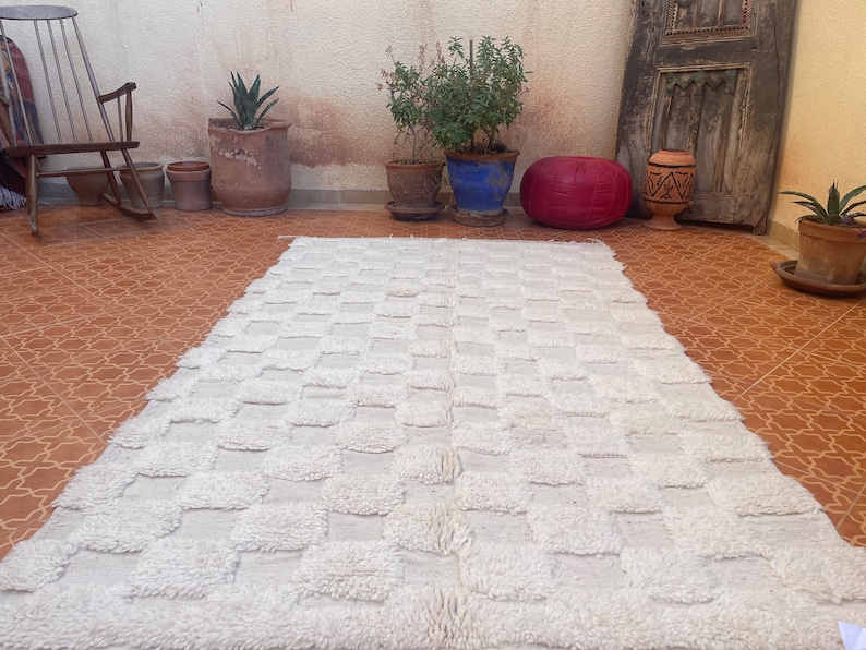 Beni ourain rug checkered Custom size rug Tribal rug Solid White rug Moroccan berber rug Azilal Abstract rug All Wool rug image 2