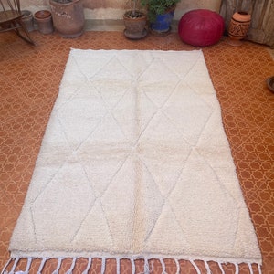 Beni ourain rug Area Morocco rug Handmade rug All Wool rug White Moroccan rug Accent rug All White rug Berber rug image 4