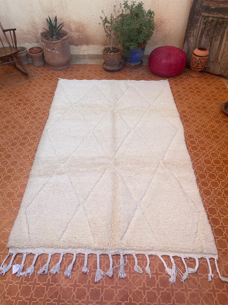 Beni ourain Teppich Marokko-Teppich Handgefertigter Teppich reiner Wollteppich weißer marokkanischer Teppich Akzentteppich ganz weißer Teppich Berberteppich Bild 4