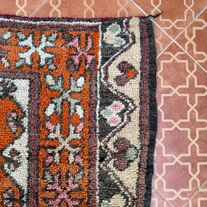 Handmade Berber rug 5.10 x 8.9 feet rug Bordered rug Moroccan Berber rug Vintage Berber rug Boujaad rug Large area rug Boho rug image 9