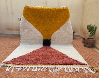 Colorful Moroccan Wool Rug: Unique Berber Beni Ourain Design