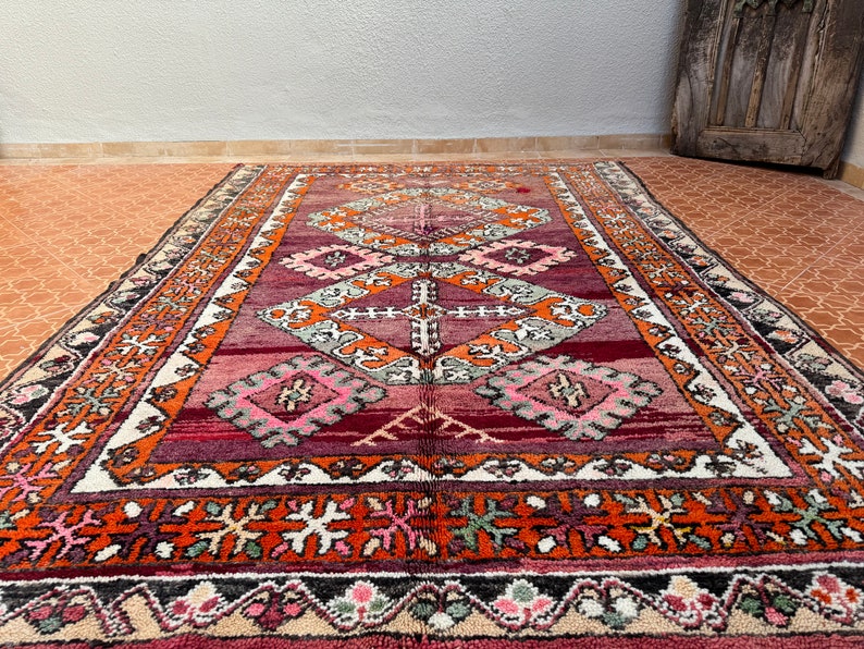 Handmade Berber rug 5.10 x 8.9 feet rug Bordered rug Moroccan Berber rug Vintage Berber rug Boujaad rug Large area rug Boho rug image 4