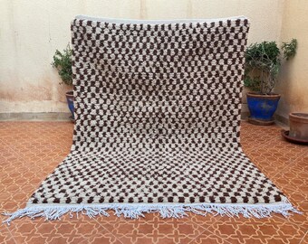 Handmade Checkered Wool Berber Rug: Moroccan Geometric Carpet (4x6 ft)