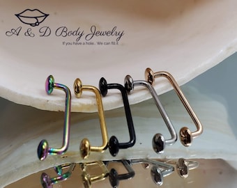 Surface tragus bar outlet