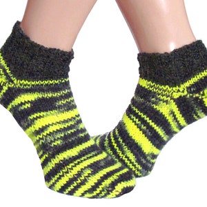Sneaker socks hand-knitted unisex *Neon yellow* size 36 / 37