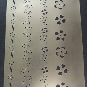 Flowers border stencil,flexible,reusable,125micron,wall decor,home decor,furniture painting,card making,craftstencil from BitofeverythingbyB