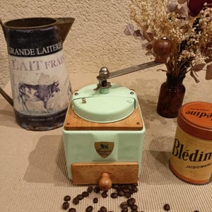 Superb old PEUGEOT coffee grinder in water green lacquered steel, beautiful original Peugeot logo