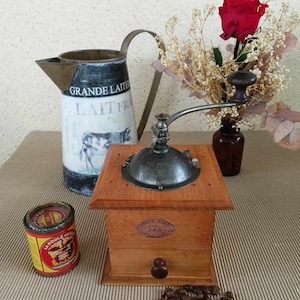 Superb old PEUGEOT coffee grinder model R Size 2