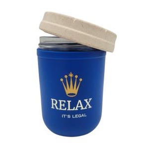 Könnte beinhalten: Blaue Silikon-Dose mit weißem Deckel und goldenem Kronenlogo. Die Dose trägt den Schriftzug "Relax It's Legal".