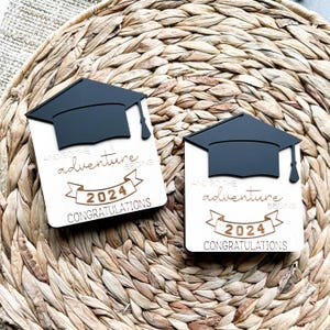 Personalized graduation cap money holder — high school senior class of 2026 gift