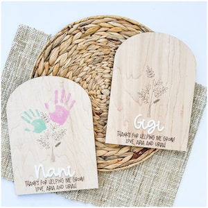 Mothers Day Gift for Grandma | Handprint Flower | Personalized Gift For Nanny | Nana gift from kids | Thank You For Helping Me Grow | grammy