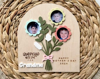 Personalized Photo Flower Bouquet | Mother's Day Wood Sign