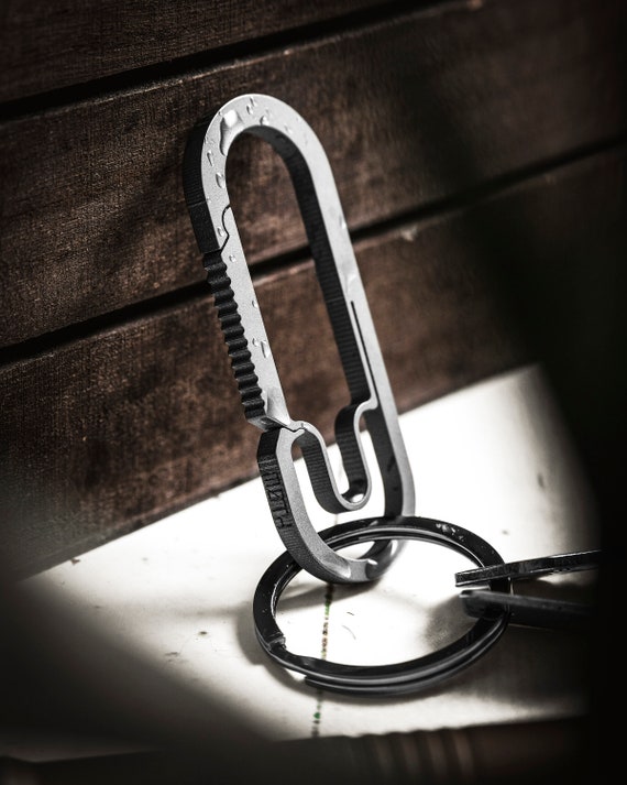 MØTH the Baxter Titanium Carabiner Keychain Ultralight Everyday