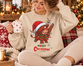 Christmas Sweatshirt Highland Cow – Mooey Christmas | Funny Christmas Sweater | Highland Cow Christmas | Christmas Gift