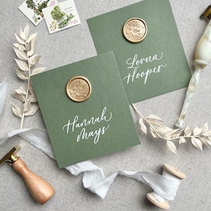 Wax Seal Place Cards | Calligraphy Place Cards | Place Cards | Hand Lettered Place Cards | Wedding Place Cards | Paper Place Cards