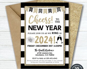 Puede incluir: Un fondo a rayas blanco y negro con detalles de purpurina dorada. El texto "Cheers! To the New Year" está en fuente dorada con purpurina. El texto "Please join us as we ring in 2024!" está en fuente dorada con purpurina. El texto "Friday | December 31st | 6:00PM" está en negro. El texto "The Smith Residence 6739 Aldrich Rd. Modesto, CA 94832" está en negro. El texto "RSVP to Kelly at 209.493.4543" está en negro. El texto "Dinner & Drinks will be provided, if you choose bring your favourite appetizer or drink" está en negro. El texto "DIY Editable Template Instant Download - Edit & Print Today" está en negro. El texto "Personalize with Corjl" está en negro.
