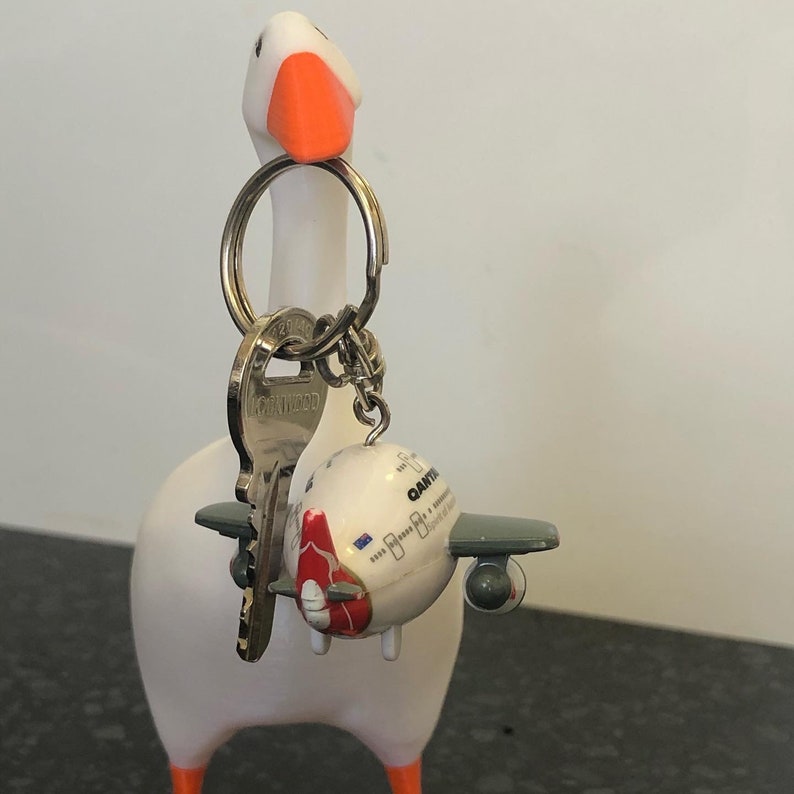 Untitled Goose Game Key Holder figurine statue model with magnet Horrible Entitled Goose steal things and win Honk and Bonk image 4