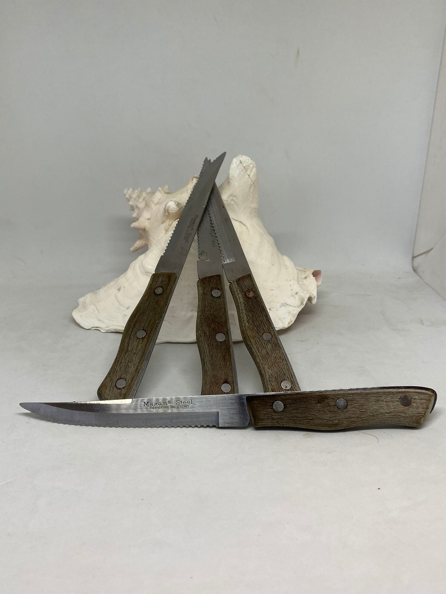 Sold at Auction: Cutco Cutlery Cheese & Paring Knife w Original Box