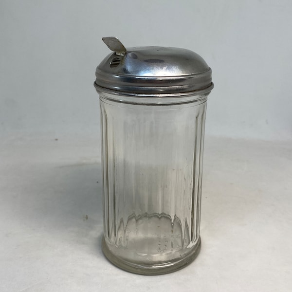 Vintage Gemco NYC 3027-2 restaurant ware, table sugar, powdered sugar pourer.  Ribbed glass with stainless top and flap cover