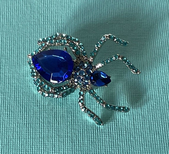 Rhinestone spider brooch, wedding spider, lucky spider, blue rhinestone spider pin, spider jewelry, tarantula spider, rhinestone spider pin