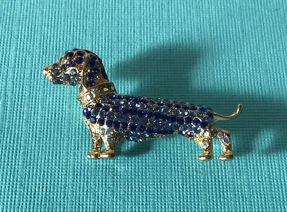 Sausage on sale dog brooch