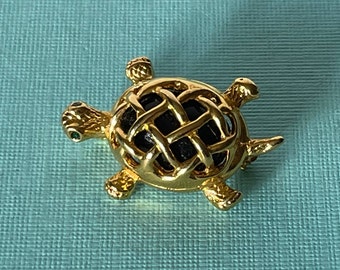 Vintage turtle brooch, gold turtle pin, snapping turtle, sea turtle, gold and black turtle pin, tortoise brooch, turtle jewelry, turtle pin