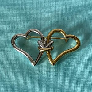 Vintage heart brooch, double heart brooch, heart jewelry, Valentine&#39;s heart pin, wedding heart brooch, heart brooch vintage, silver and gold