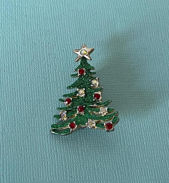 Vintage Christmas tree brooch, rhinestone Christmas tree pin, Christmas jewelry, Christmas tree pin vintage, holiday tree pin Christmas tree View 6