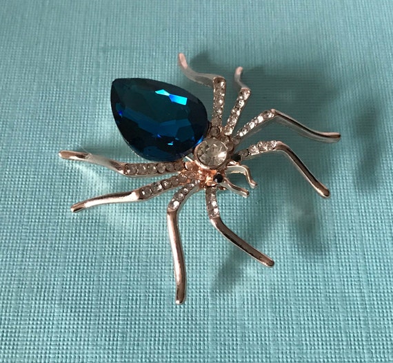 Blue rhinestone spider pin, spider brooch, Hallowe