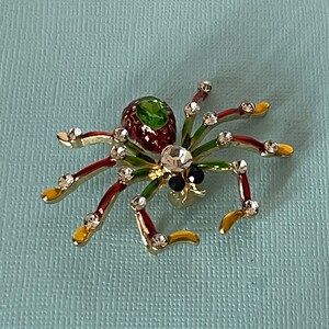 Green rhinestone spider brooch, yellow spider brooch, rhinestone spider pin, Halloween pin, Halloween spider, spider jewelry, insect pin image 7