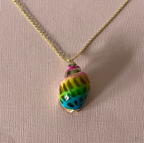 Shell necklace, beach necklace, rainbow shell nec… - image 3