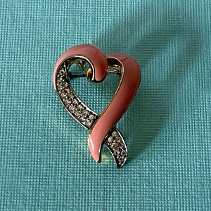 Vintage heart brooch, heart jewelry, pink heart brooch, rhinestone heart pin, Valentine&#39;s heart pin, Valentine&#39;s jewelry, pink heart brooch