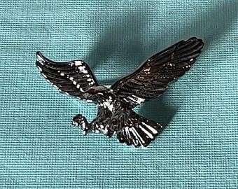 Eagle brooch, silver eagle pin, biker brooch, vet brooch, American eagle pin, bird brooch, silver bird brooch, bird jewelry biker pin, eagle