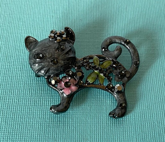 Rhinestone cat brooch, gray cat pin, boho cat broo