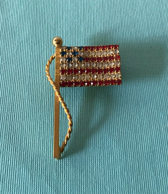 Vintage rhinestone American flag brooch, high end 