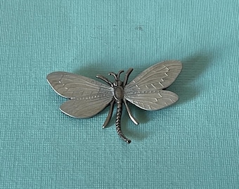 Vintage dragonfly brooch, pewter dragonfly pin, insect jewelry, silver dragonfly, dragonflies, gray dragonfly pin, dragonfly pin vintage