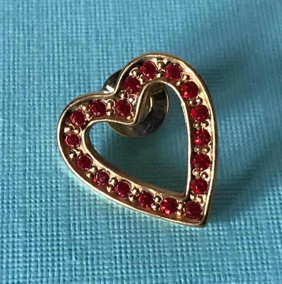 Vintage red rhinestone heart brooch, red heart pi… - image 2