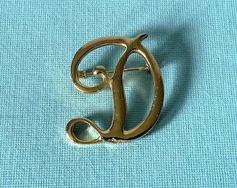 Vintage letter D brooch, gold letter d, letter D jewelry, monogram d pin, letter d vintage, initial d pin, letter d, vintage d pin, letter d