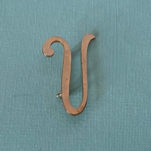 Vintage letter V brooch, letter v jewelry, gold letter v pin, initial v brooch, letter v vintage, monogram v brooch, letter v pin, v brooch