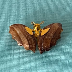 Vintage butterfly brooch, brown butterfly pin, shell butterfly brooch, butterfly jewelry, butterfly pin, insect jewelry, moth, butterfly