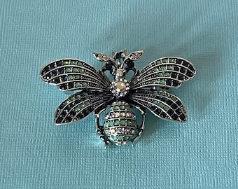 Green rhinestone bee brooch, bumble bee brooch blue bee pin, green bee brooch, bumble bee pin bee jewelry, insect pin, bee, bumblebee pin