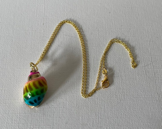 Shell necklace, beach necklace, rainbow shell nec… - image 7