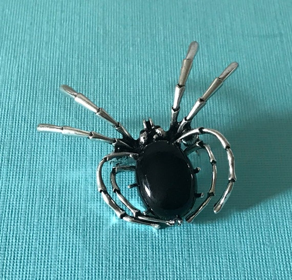 Black spider pin, spider jewelry, Halloween spider