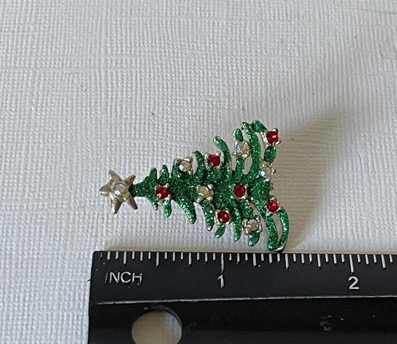 Vintage Christmas tree brooch, rhinestone Christmas tree pin, Christmas jewelry, Christmas tree pin vintage, holiday tree pin Christmas tree View 4