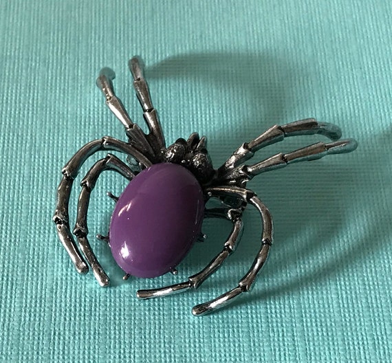 Purple spider pin, spider pin, spider jewelry spid